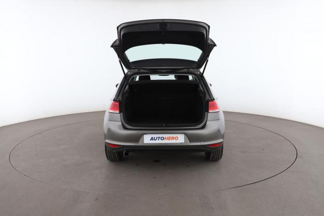 Volkswagen Golf image 7
