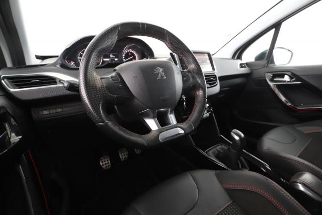 Peugeot 2008 image 5