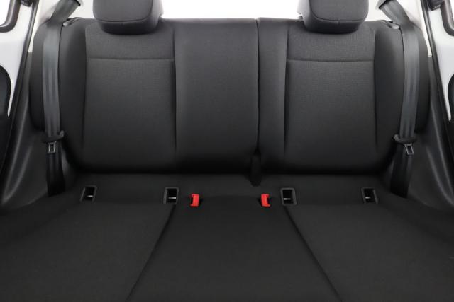 Volkswagen Up! image 3