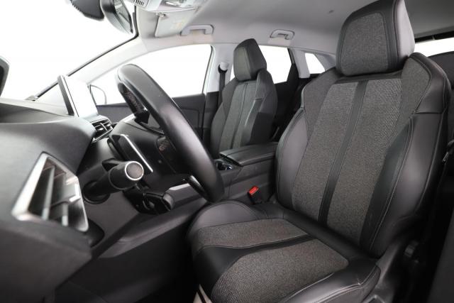 Peugeot 3008 image 1