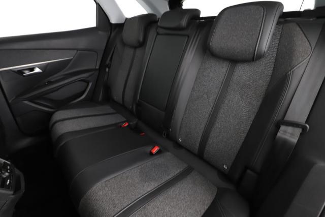 Peugeot 3008 image 2