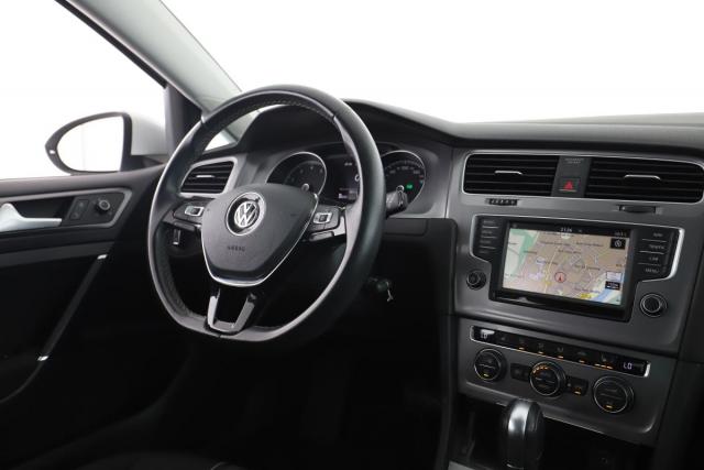 Volkswagen Golf image 3
