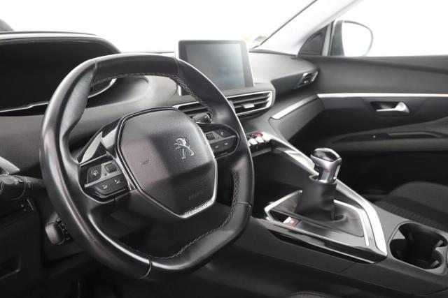 Peugeot 3008 image 2