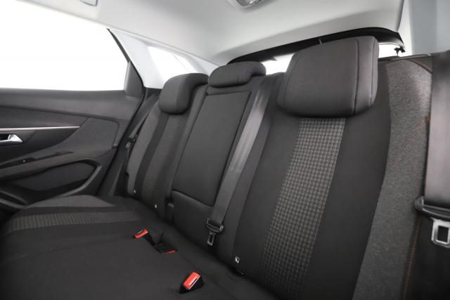 Peugeot 3008 image 9