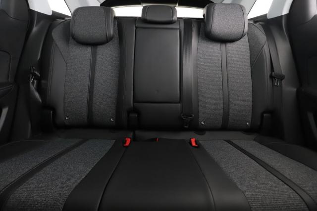 Peugeot 3008 image 7