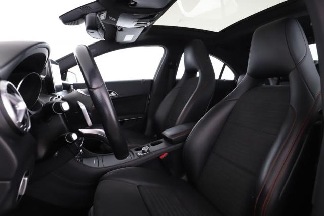 Mercedes Benz Cla image 3