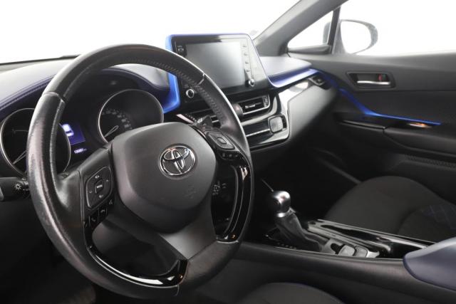 Toyota C-Hr image 2