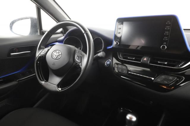 Toyota C-Hr image 8