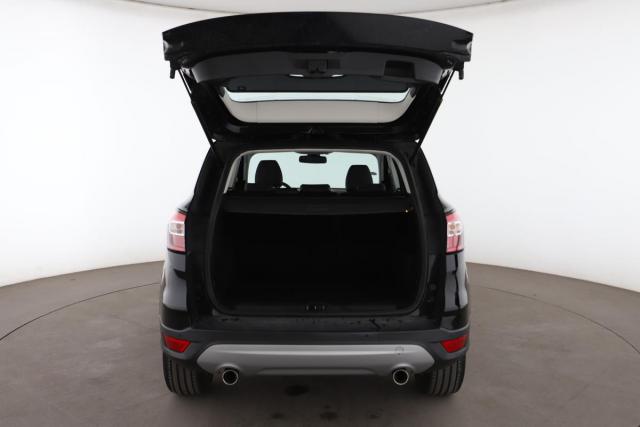 Ford Kuga image 1