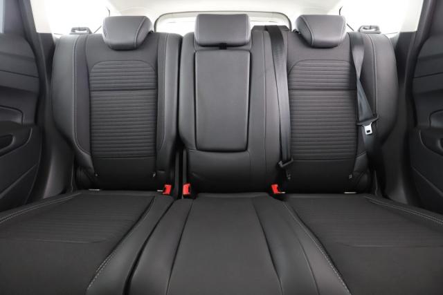Ford Kuga image 9