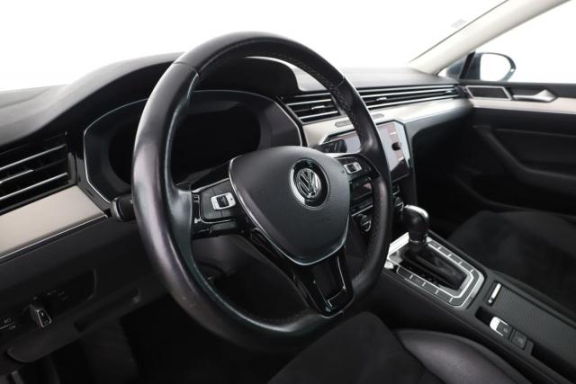 Volkswagen Passat Sw image 4