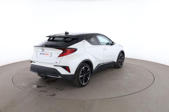Toyota C-Hr image 4