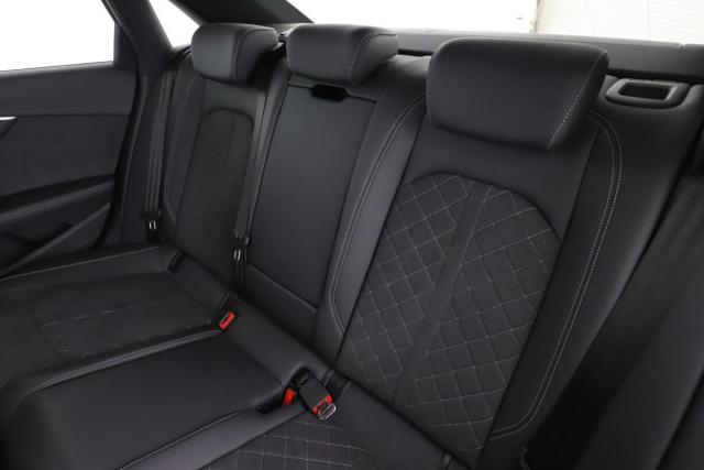 Audi A4 image 5