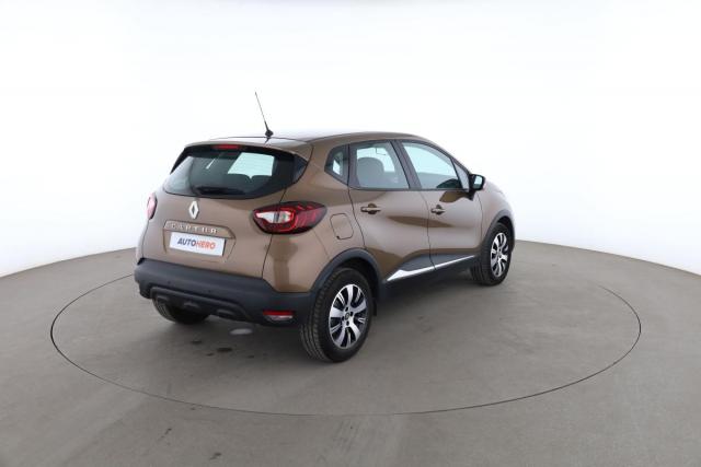 Renault Captur image 2