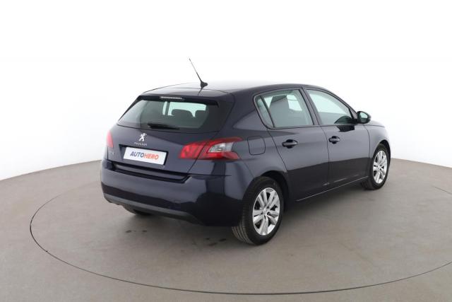 Peugeot 308 image 2