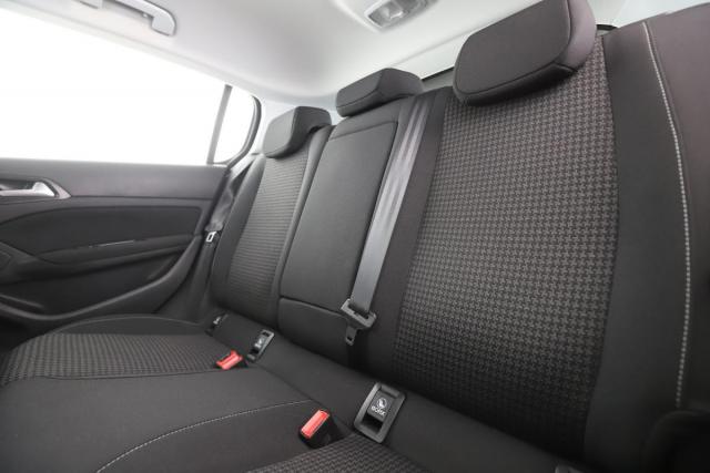 Peugeot 308 image 6