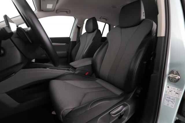 Skoda Enyaq image 3