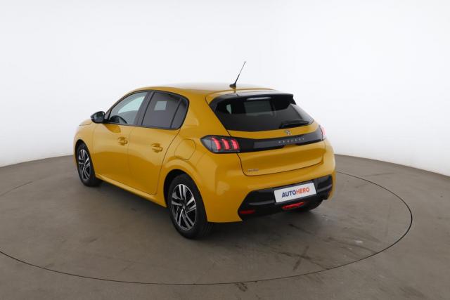 Peugeot 208 image 4
