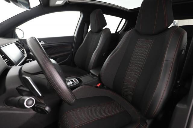 Peugeot 308 image 9
