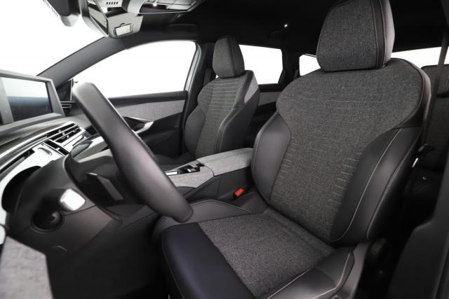 Peugeot 5008 image 2
