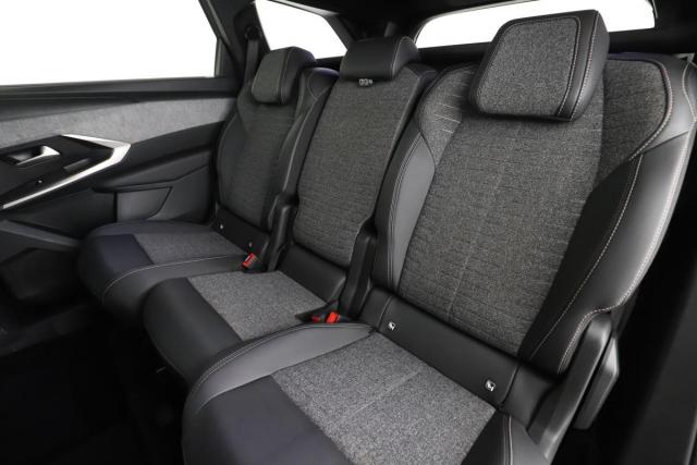 Peugeot 5008 image 6
