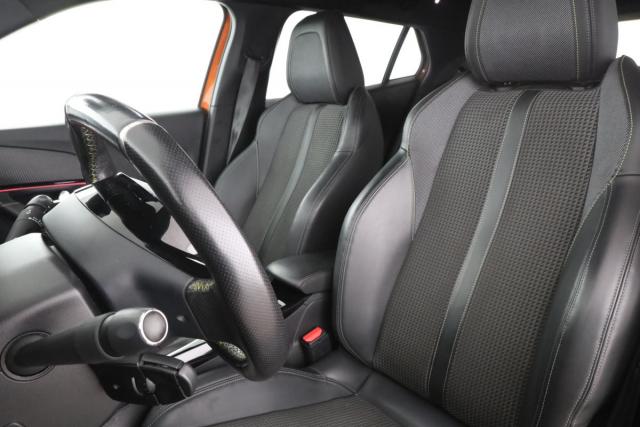 Peugeot 2008 image 5