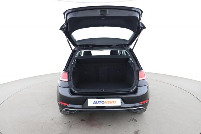 Volkswagen Golf image 7