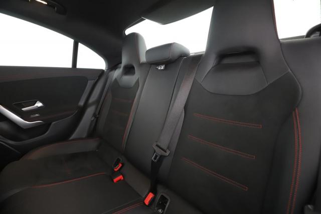 Mercedes Benz Cla image 8