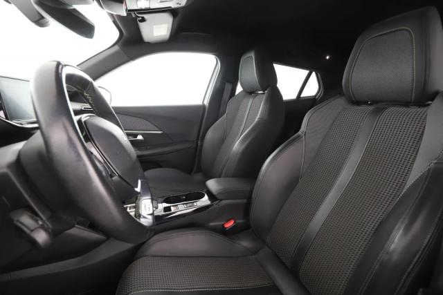 Peugeot 2008 image 5