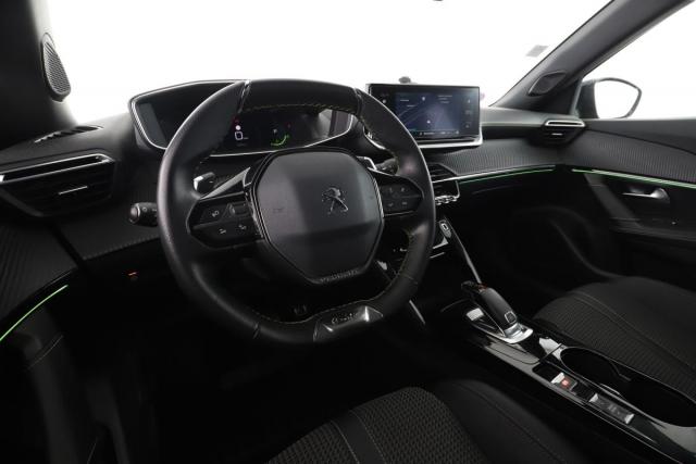Peugeot 2008 image 6