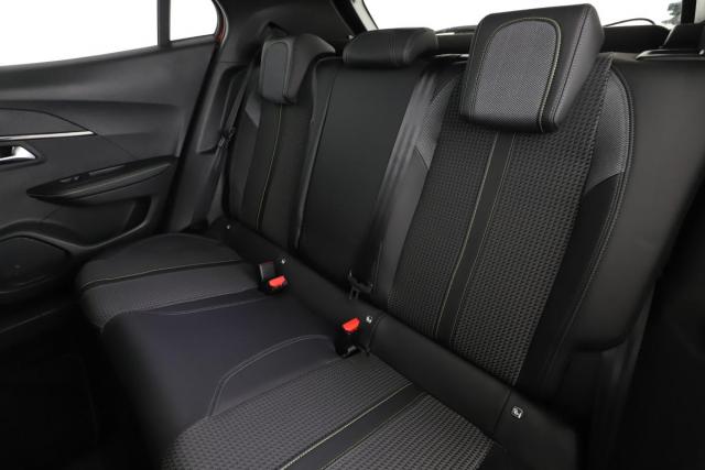 Peugeot 2008 image 7