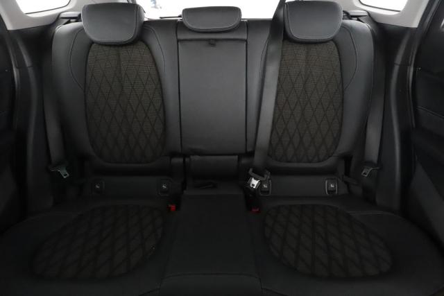 Bmw X1 image 2