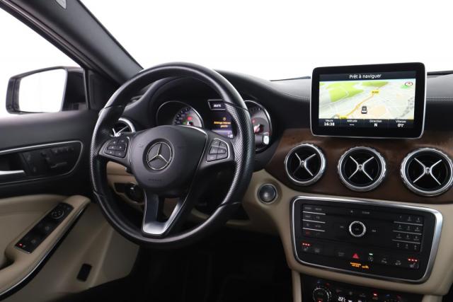 Mercedes Benz Gla image 2