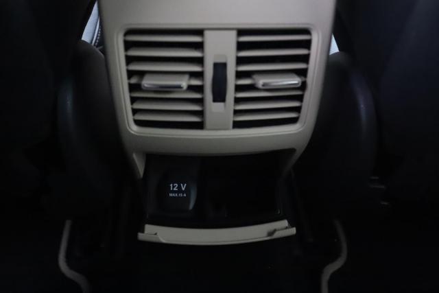 Mercedes Benz Gla image 4