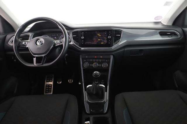 Volkswagen T-Roc image 3