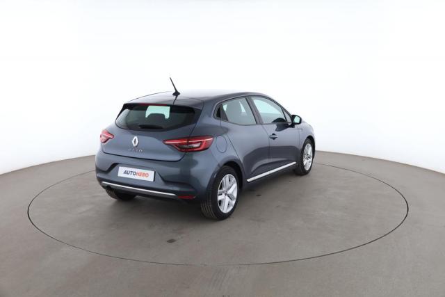 Renault Clio image 9