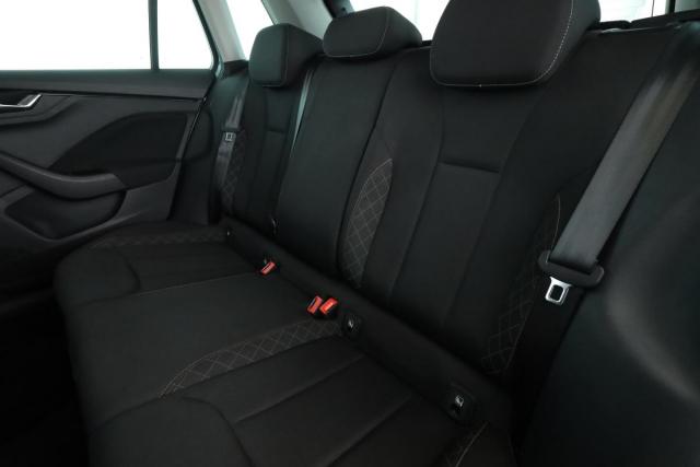 Skoda Kamiq image 2