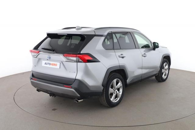 Toyota Rav4 image 9