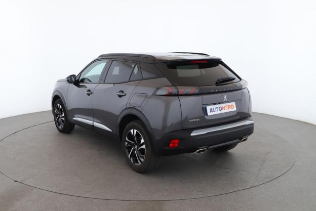 Peugeot 2008 image 2