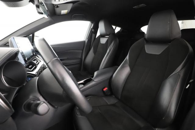 Toyota C-Hr image 3