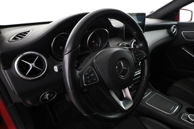 Mercedes Benz Cla image 5