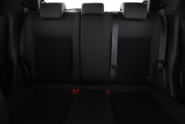 Nissan Juke image 8