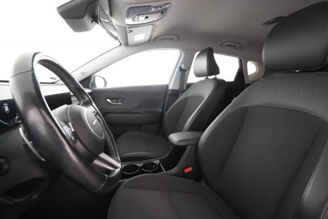 Hyundai Kona image 2