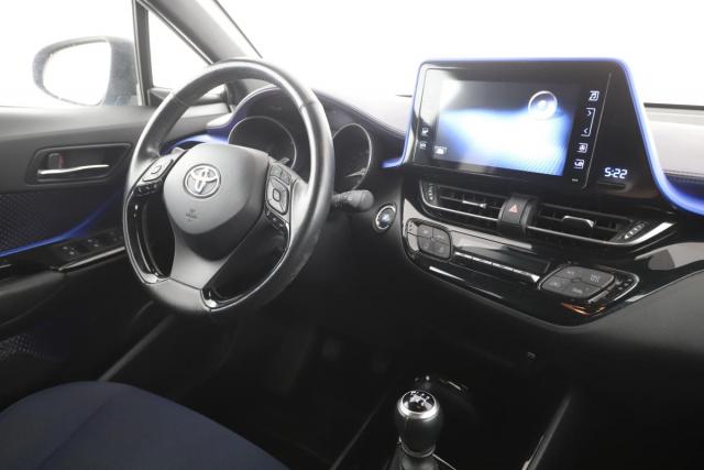 Toyota C-Hr image 7