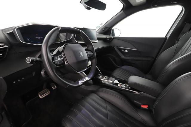 Peugeot 2008 image 3