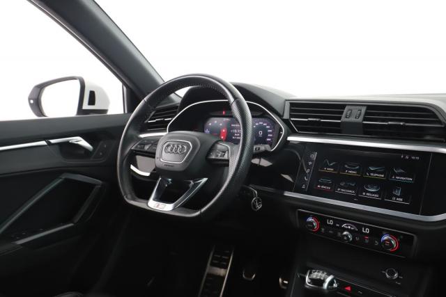 Audi Q3 image 2