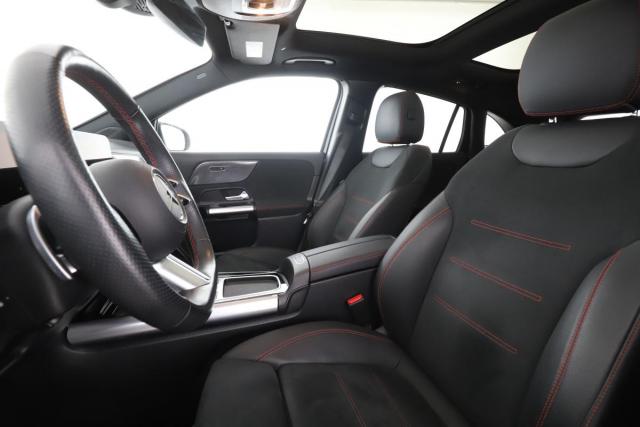 Mercedes Benz Gla image 6
