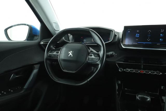 Peugeot 2008 image 2