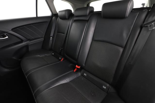 Toyota Avensis image 4