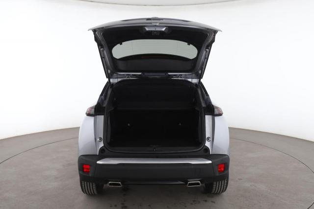 Peugeot 2008 image 2